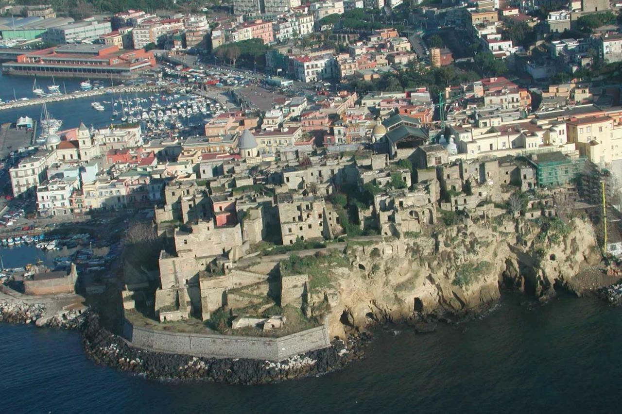 Appartamento Valerio's Flat Pozzuoli Esterno foto